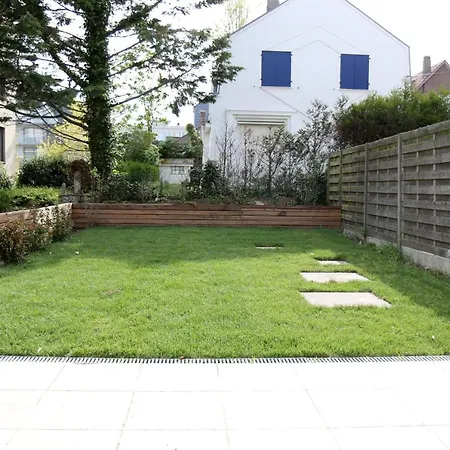 Apartment - Manou De Panne