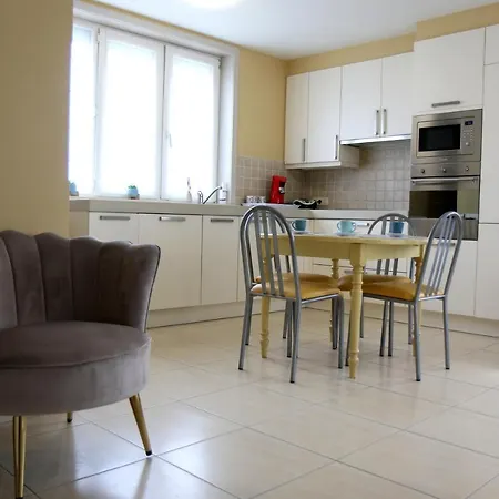 Apartment - Manou De Panne