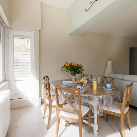 Apartment - Manou De Panne
